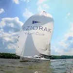 Second - 3 Pokoje, 5 Lozek, Netflix I Max, Parking, Winda