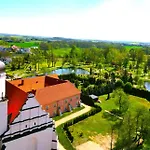 Second - 3 Pokoje, 5 Lozek, Netflix I Max, Parking, Winda