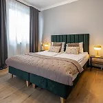 Second - 3 Pokoje, 5 Lozek, Netflix I Max, Parking, Winda