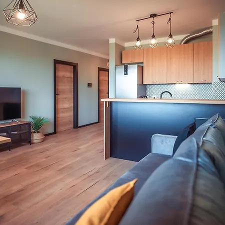 Apartament Second - 3 Pokoje, 5 łóżek, Netflix I Max, Parking, Winda