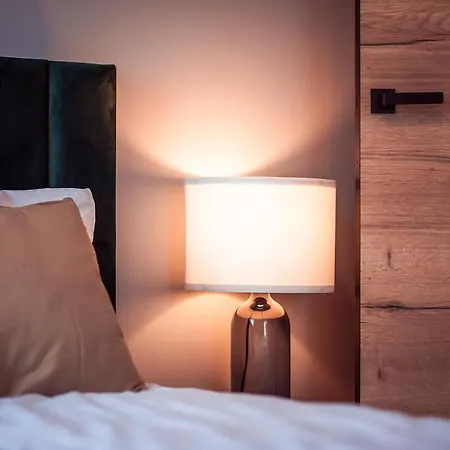 Second - 3 Pokoje, 5 Lozek, Netflix I Max, Parking, Winda