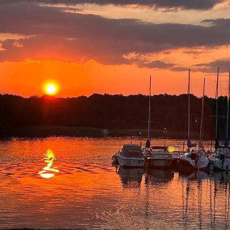 Appartement Second - 3 Pokoje, 5 Lozek, Netflix I Max, Parking, Winda Lubawa