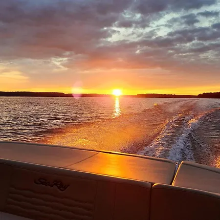 Second - 3 Pokoje, 5 łóżek, Netflix I Max, Parking, Winda