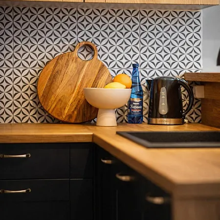 Second - 3 Pokoje, 5 łóżek, Netflix I Max, Parking, Winda Apartament *