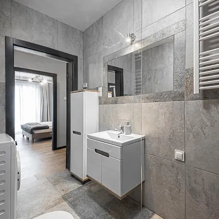 Apartament Second - 3 Pokoje, 5 łóżek, Netflix I Max, Parking, Winda *