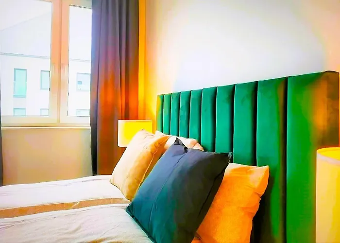 Second - 3 Pokoje, 5 Lozek, Netflix I Max, Parking, Winda